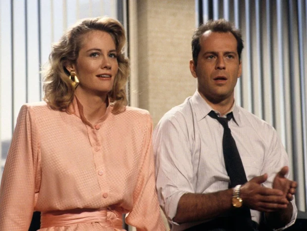 Bruce Willis y Cybill Shepherd en 'Luz de luna'.