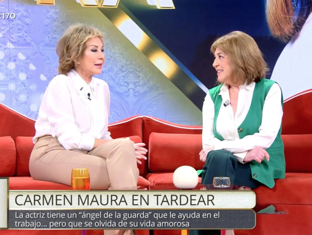 Ana Rosa en 'TardeAR' con Carmen Maura.