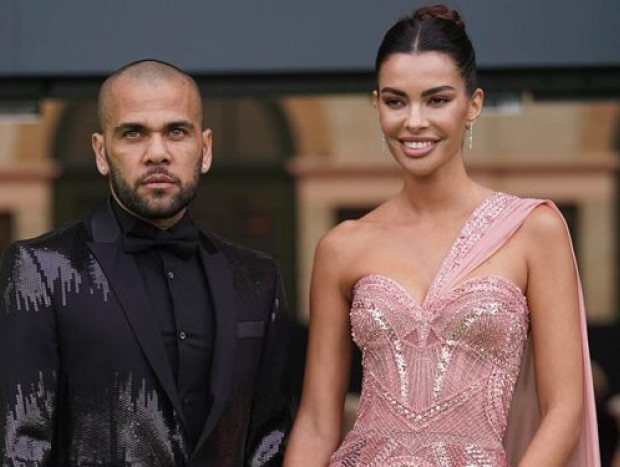 Joana Sanz y Dani Alves.