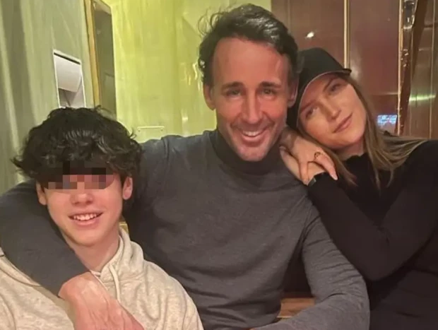 Escassi con sus dos hijos, Anna Barrachina y Álvaro Muñoz Dibildos