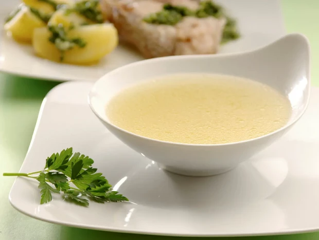 caldo de pescado