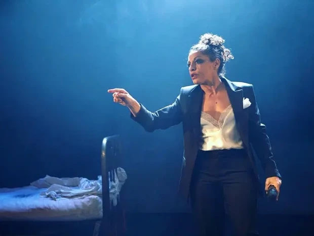 La actriz en una obra de teatro en Madrid.