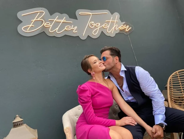 Yana Olina y David Bustamante acaramelados en una imagen de redes