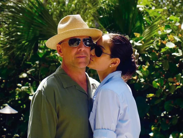 Bruce Willis con su mujer