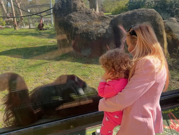 Ana Obregón cn su nieta en el zoo