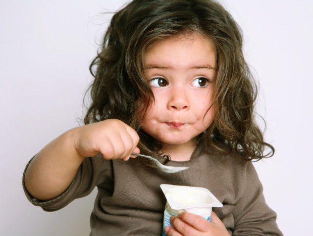 nena yogur.