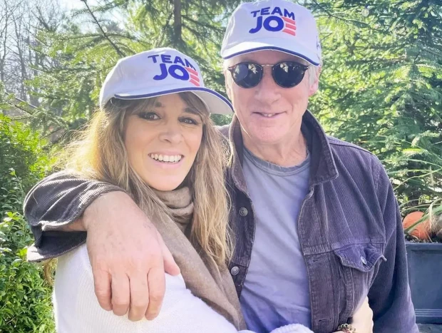 Richard Gere y Alejandra Gere posando juntos