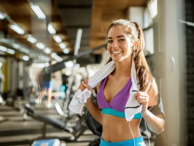 Hacer ejercicio físico ayuda a eliminar toxinas y mejora el riesgo cerebral.