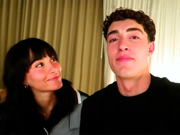 La química entre Aitana y Plex es evidente.