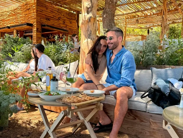 Una romántica imagen de Miguel Ángel Silvestre y Rebeca Toribio