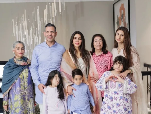 Sunjay Kapur y su familia