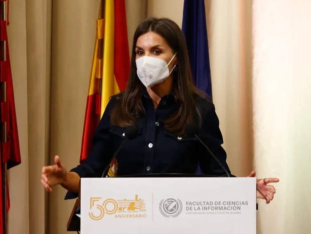 La Reina Letizia dando un discurso