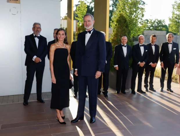 Los reyes de España los premios de periodismo del diario ABC "Mariano de Cavia", que celebran su 105 edición este martes, en Madrid. EFE