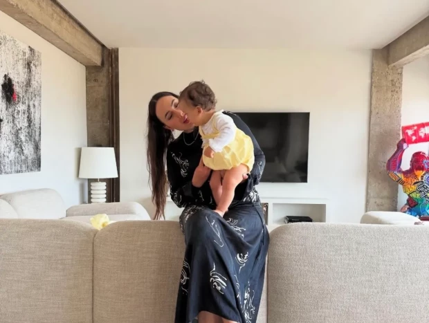 Ivana Rodríguez con su bebé