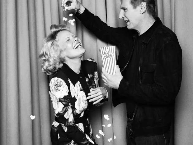 Liam Neeson y Pamela Anderson 2