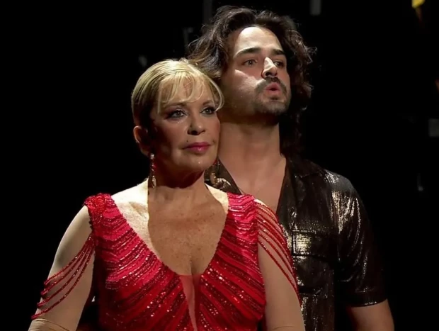 Bárbara Rey junto a su bailarín, Abel Gil, en 'Bailando con las estrellas'