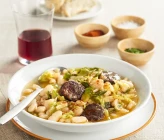 Alubias blancas con berza y morcilla