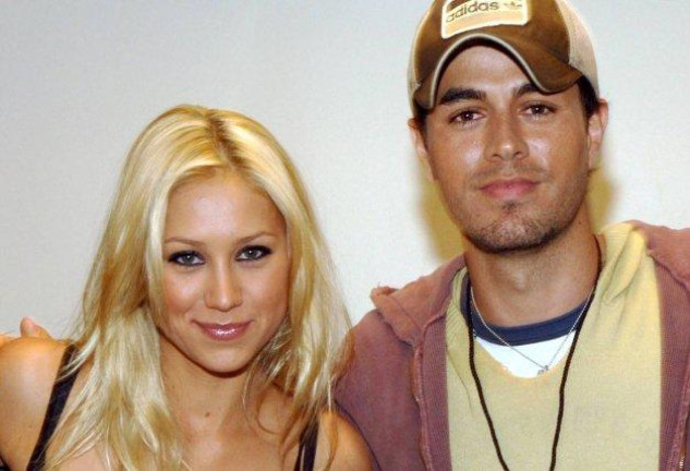 enrique-iglesias-anna-kournikova-millonarios