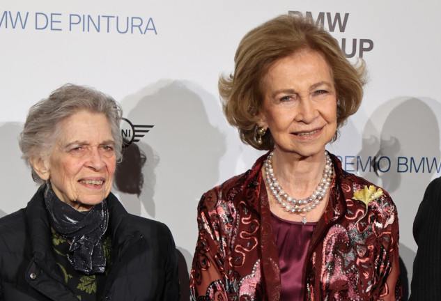 La Reina Sofía y la Princesa Irene de Grecia, en la 37º edición de los Premios BMW de Pintura, celebrados en el Teatro Real. Foto: EP