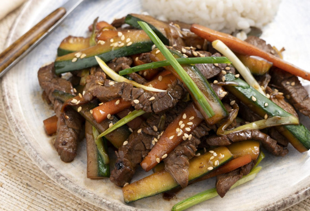 Wok de ternera y calabacín