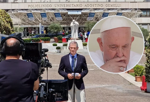 El Papa Francisco en el hospital.