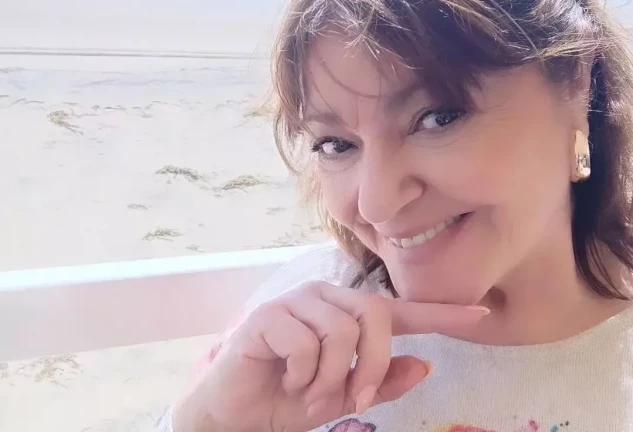 Charo reina