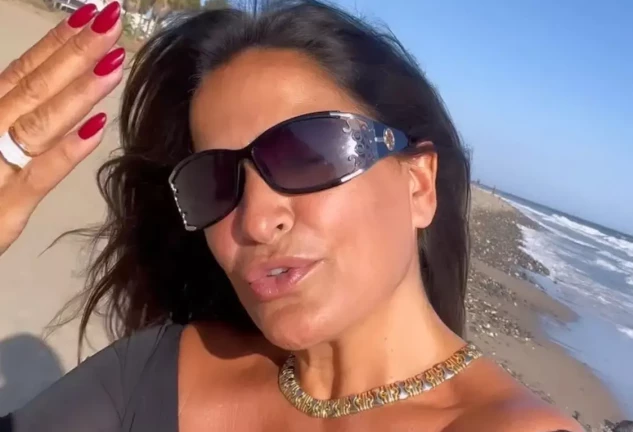 Aída Nízar agredida en su primer día como reportera.