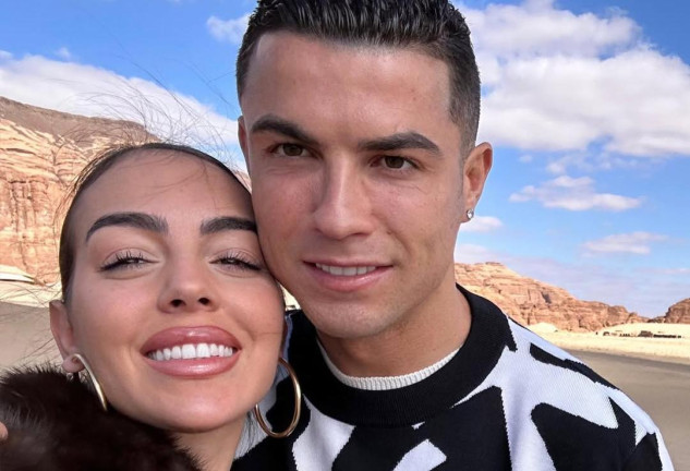 Cristiano Ronaldo cumple 40 años: sus mejores fotos con Georgina y sus hijos en su nueva vida de lujo en Dubai