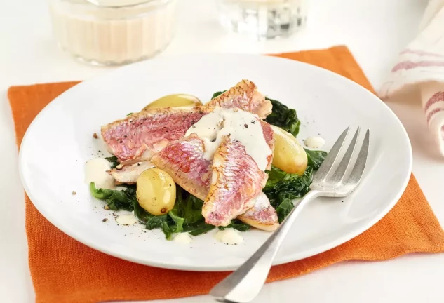 Salmonetes con ajoblanco