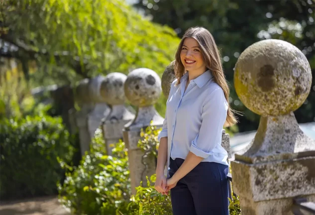 infanta sofia posado jardin