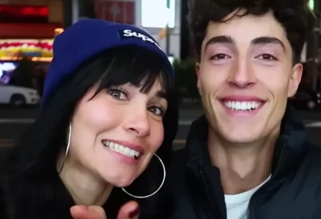 Aitana y Plex