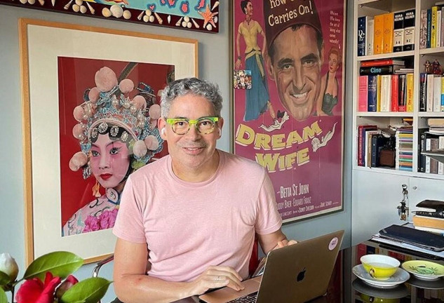 Así es el piso de Boris Izaguirre: muy chic y lleno de color