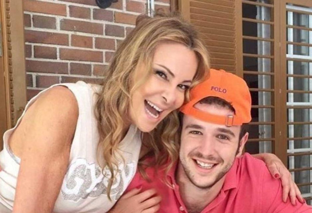 Ana Obregón y su hijo, Álex Lequio.