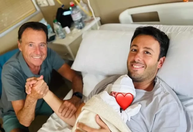 El presentador Matías Prats y su hijo Matías Prats Jr. con su bebé.