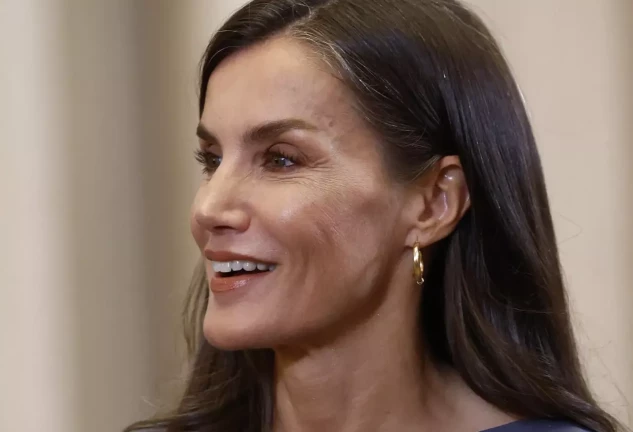 reina letizia agenda zarzuela vestido