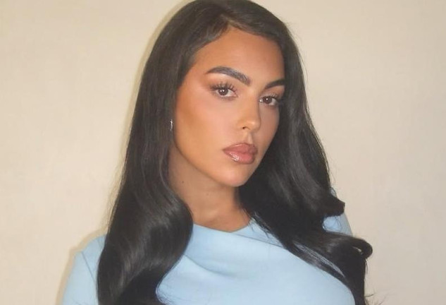 Georgina Rodríguez: así es el lujoso look con el que ha ido a misa