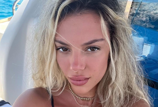 Las vacaciones en Ibiza de Alejandra Rubio y Carlo Costanzia.
