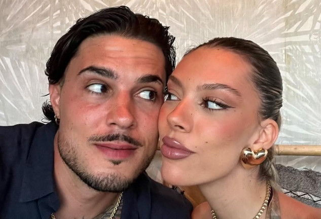 Las vacaciones en Ibiza de Alejandra Rubio y Carlo Costanzia.