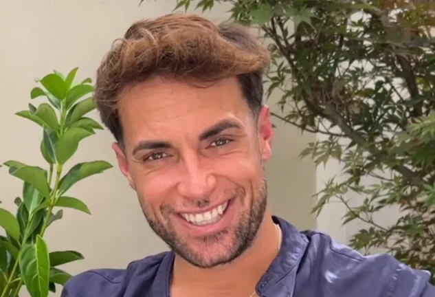 Redes sociales de Montoya
