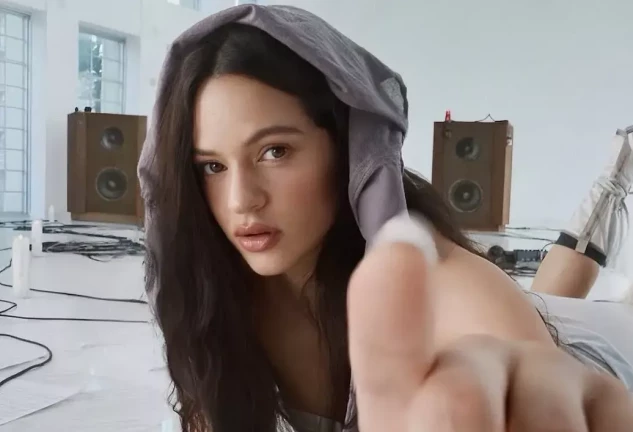 Rosalía presenta Lux su nuevo disco
