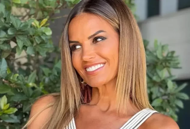 Marta Lopez Casa Revista Pronto