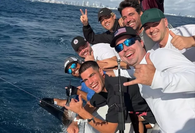 Carlos Alcaraz vacaciones amigos 5