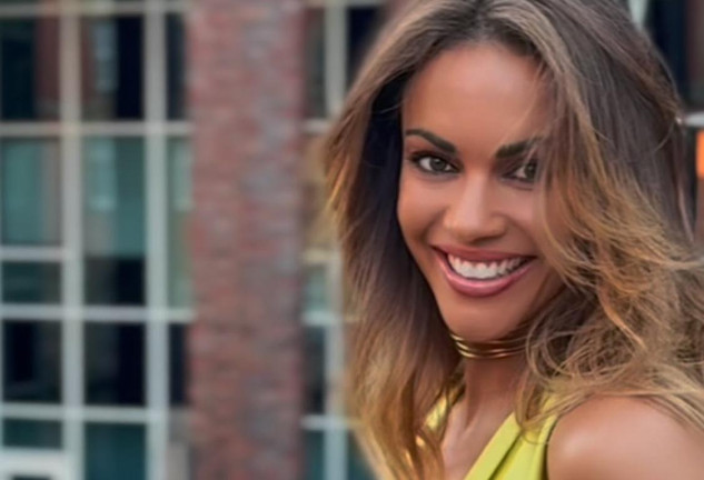 Lara Álvarez profesora  1