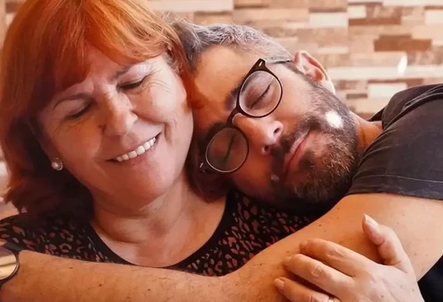 Roberto Leal y su madre 1