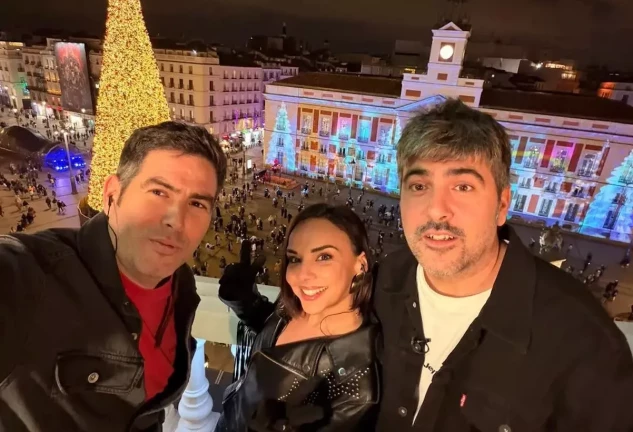 Estopa y Chenoa Campanadas 2025 2