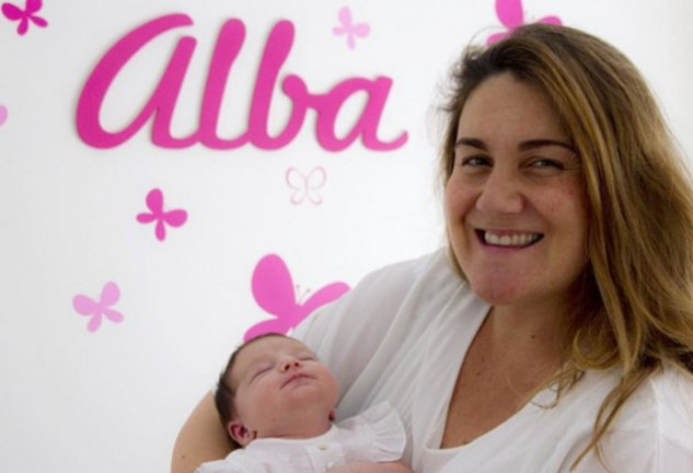 Carlota cogió mucho peso cuando decidió dejar de fumar para quedarse embarazada de su hija, Alba
