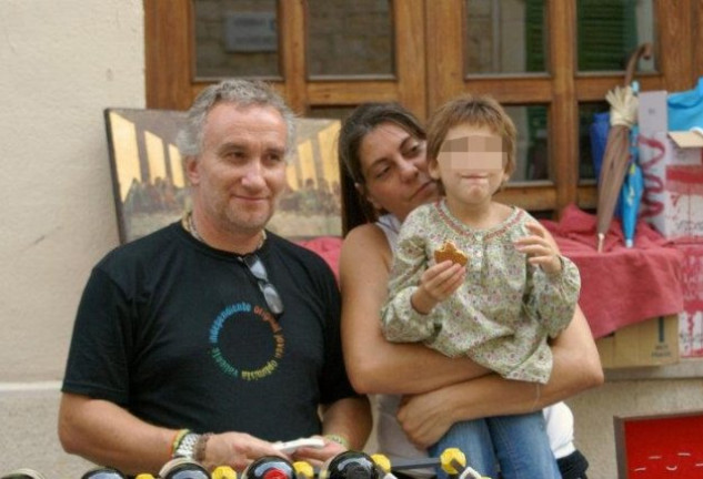 Fernando Blanco y Marga Garau con su hija hace unos años. 