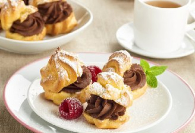 Profiteroles rellenos de trufa.