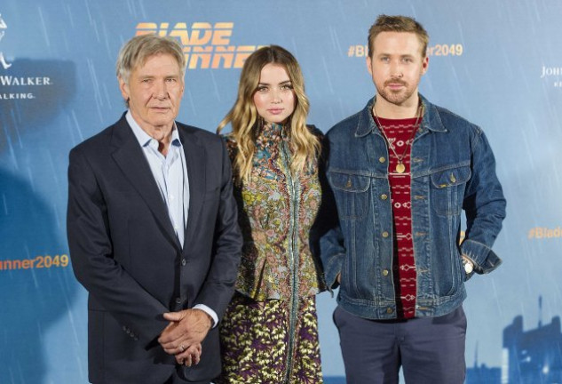 Ford protagoniza «Blade Runner 2049» con Ana de Armas y Ryan Gosling.