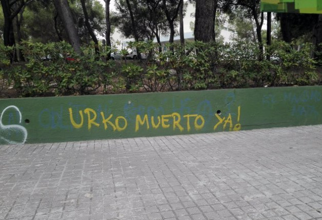 La pintada que apareció amenazando a Urko. 